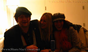 Shane MacGowan, Kate Moss & Victoria Clarke1.jpg